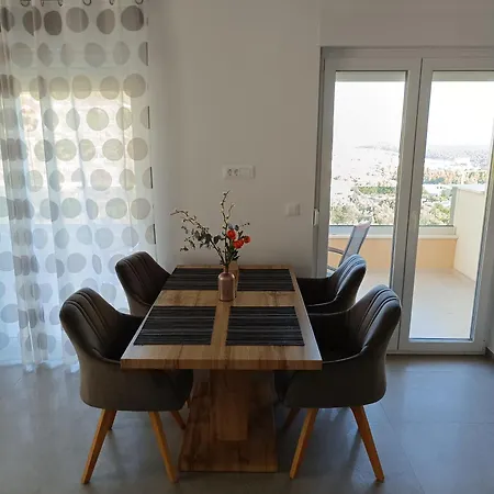Iva Apartment Makarska